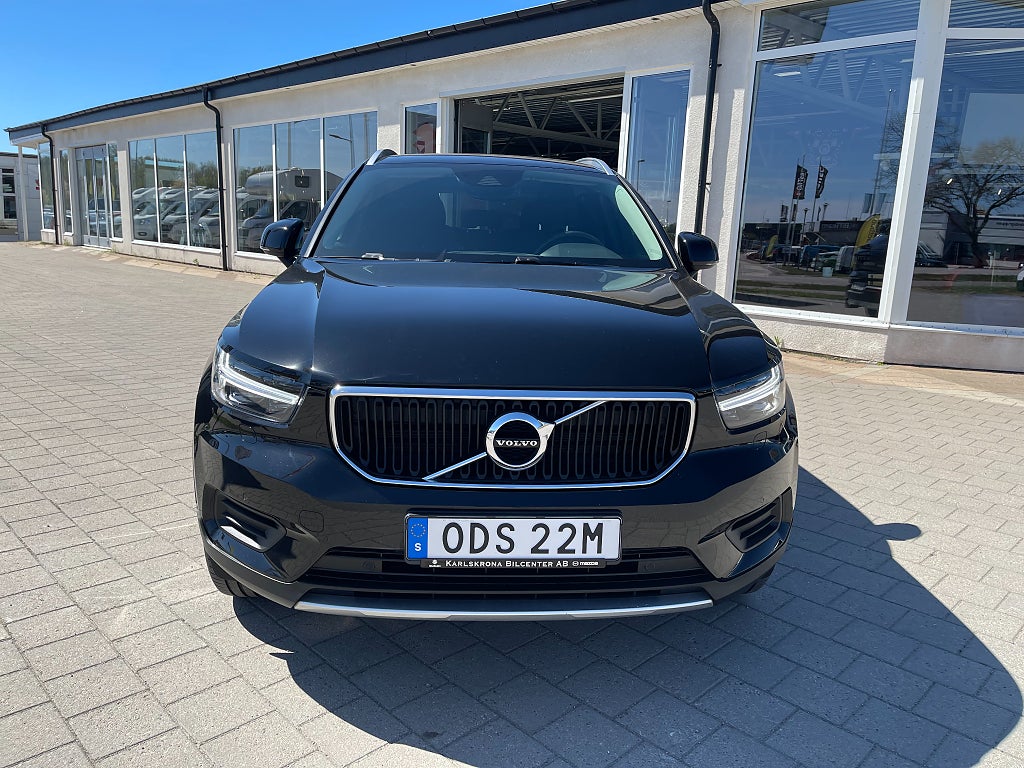 Volvo XC40 D3 Momentum manuell 150 hk