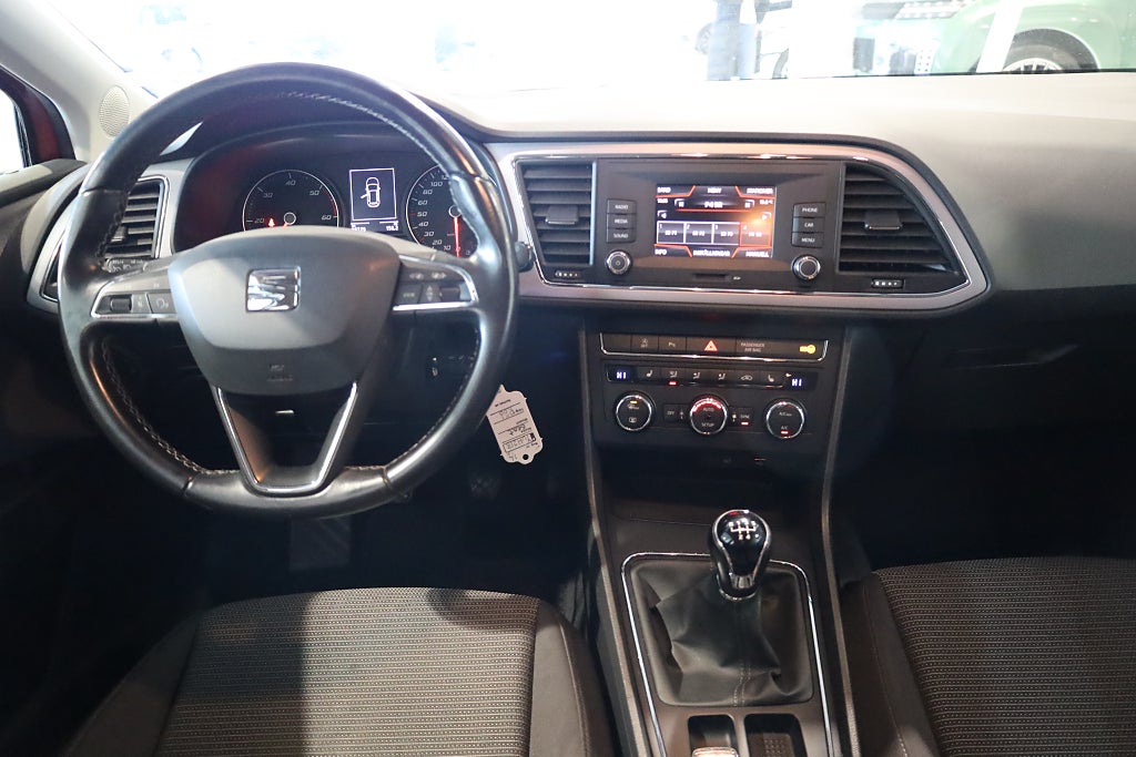 Seat Leon ST 1.6 TDI Style Drag M-Värme PDC Blåtand 2019