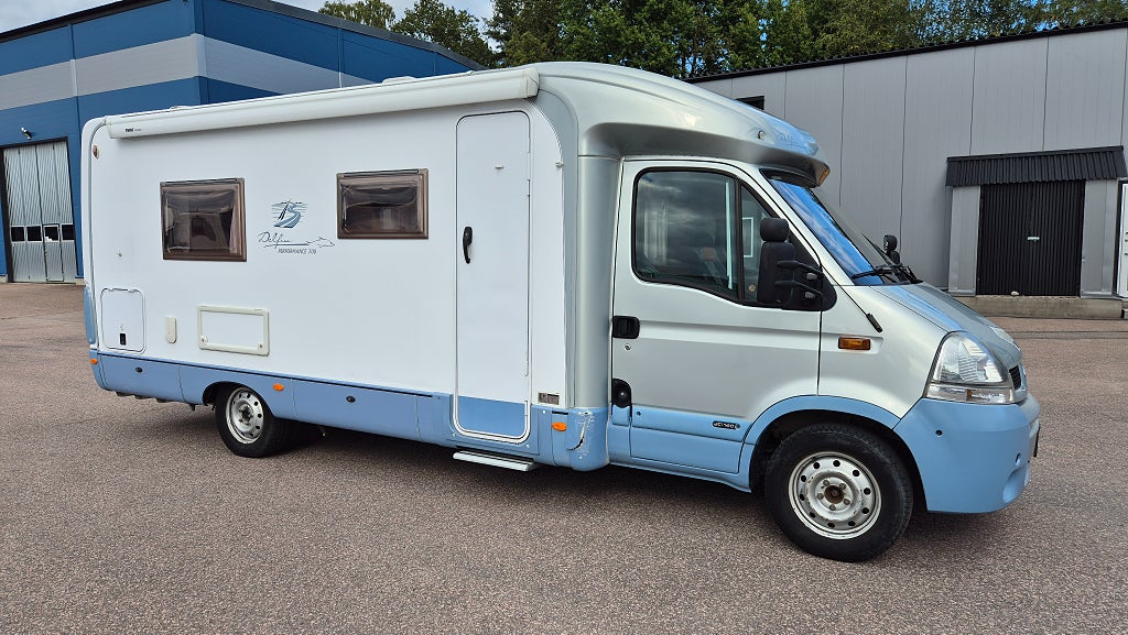 Bürstner Delfin performance 700 dragkrok toa bak långbädd 