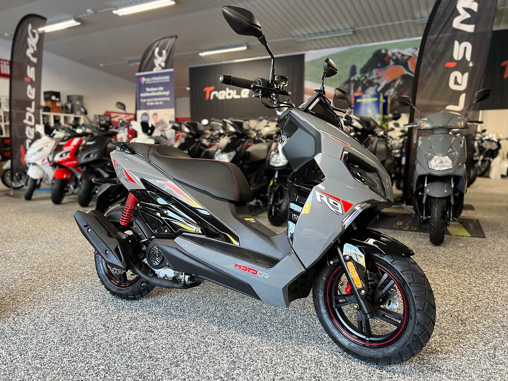 MOTO CR R9 HÖSTLOVS KAMPANJ! ENDAST GRÅ