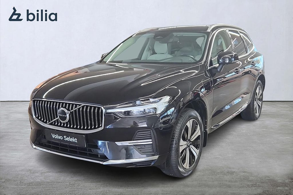 Volvo XC60 Recharge T6 Core Edition Läder I Panorama I DRAG