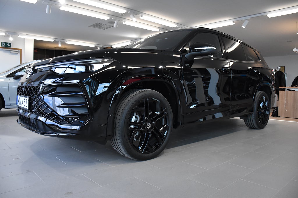 Volkswagen Tayron eHybrid R-Line Black Style *SE SPEC *Demo