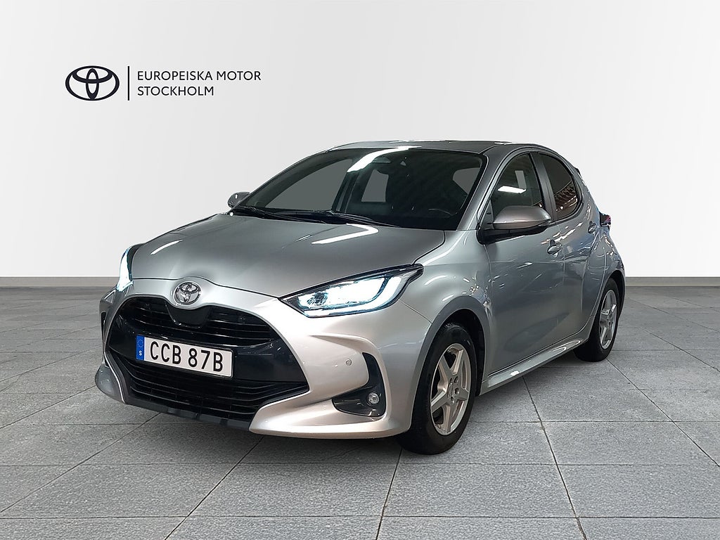 Toyota Yaris 1,5 HYBRID ACTIVEPLUS SÄKERHETSPAKET VINTERHJUL