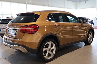 SUV Mercedes-Benz GLA 5 av 25