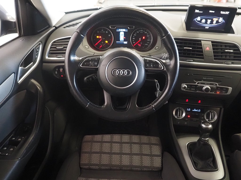 Audi Q3 2.0 TFSI Quattro Comfort Drag 2012
