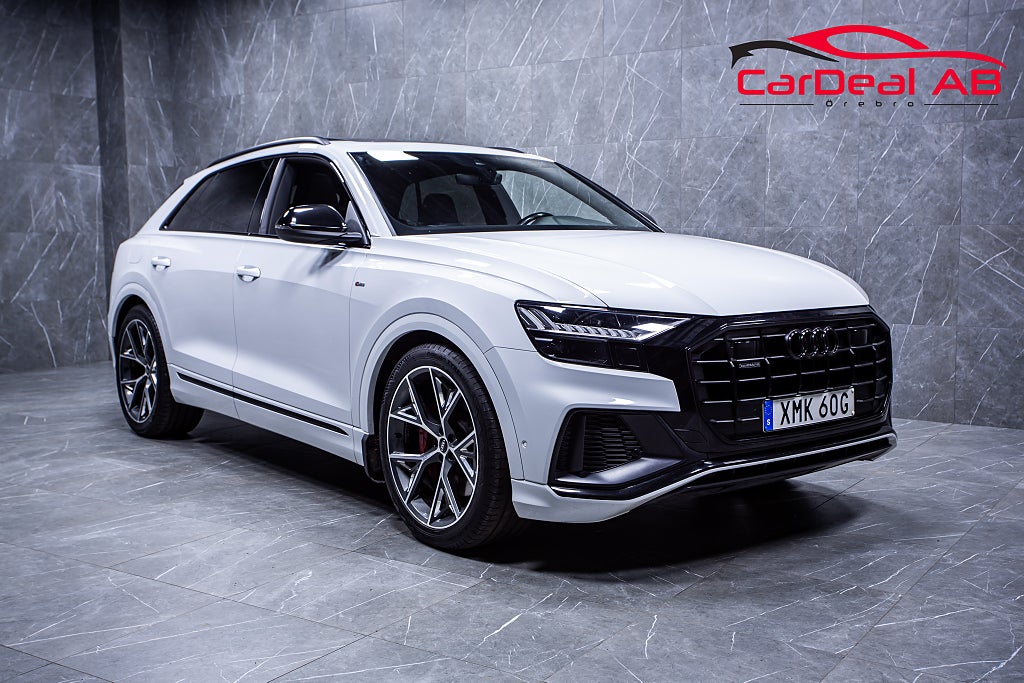 Audi Q8 60 TFSI e Q S-Line Pano B/O Luft 22" Kamera CarPlay