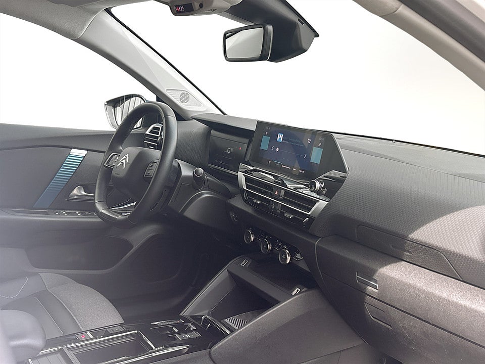 Bild på Citroën e-C4 Shine ELECTRIC 50kWh 136hk Aut B-KAMERA RATTVÄRME