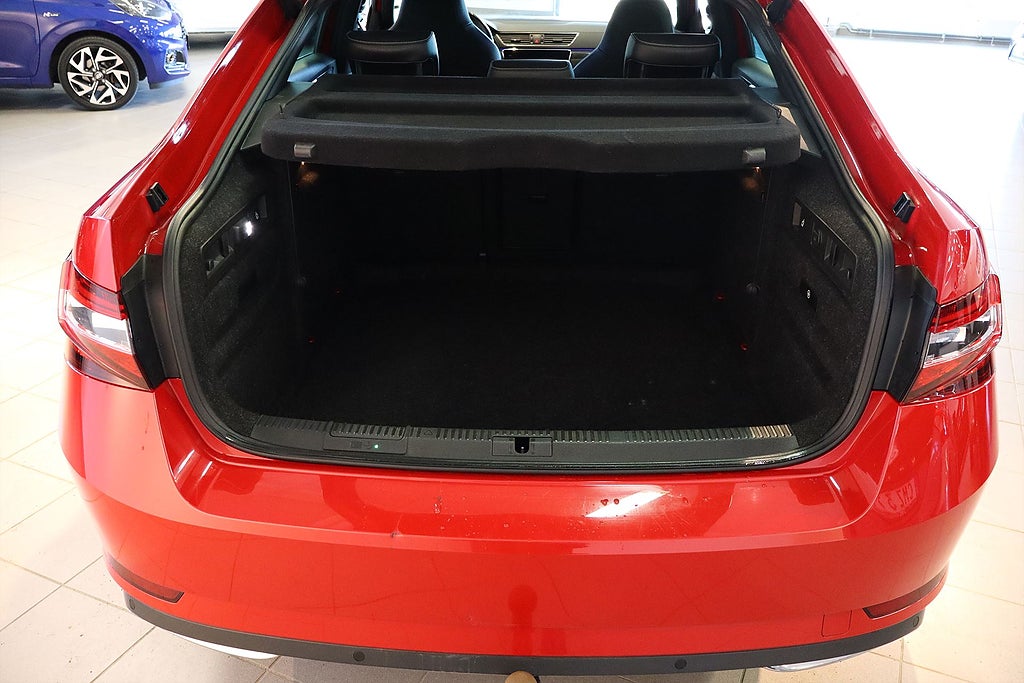 Bild på Skoda Superb Sportline 2.0 TDI 190hk Aut 4WD - DRAG, ELBAKLUCKA