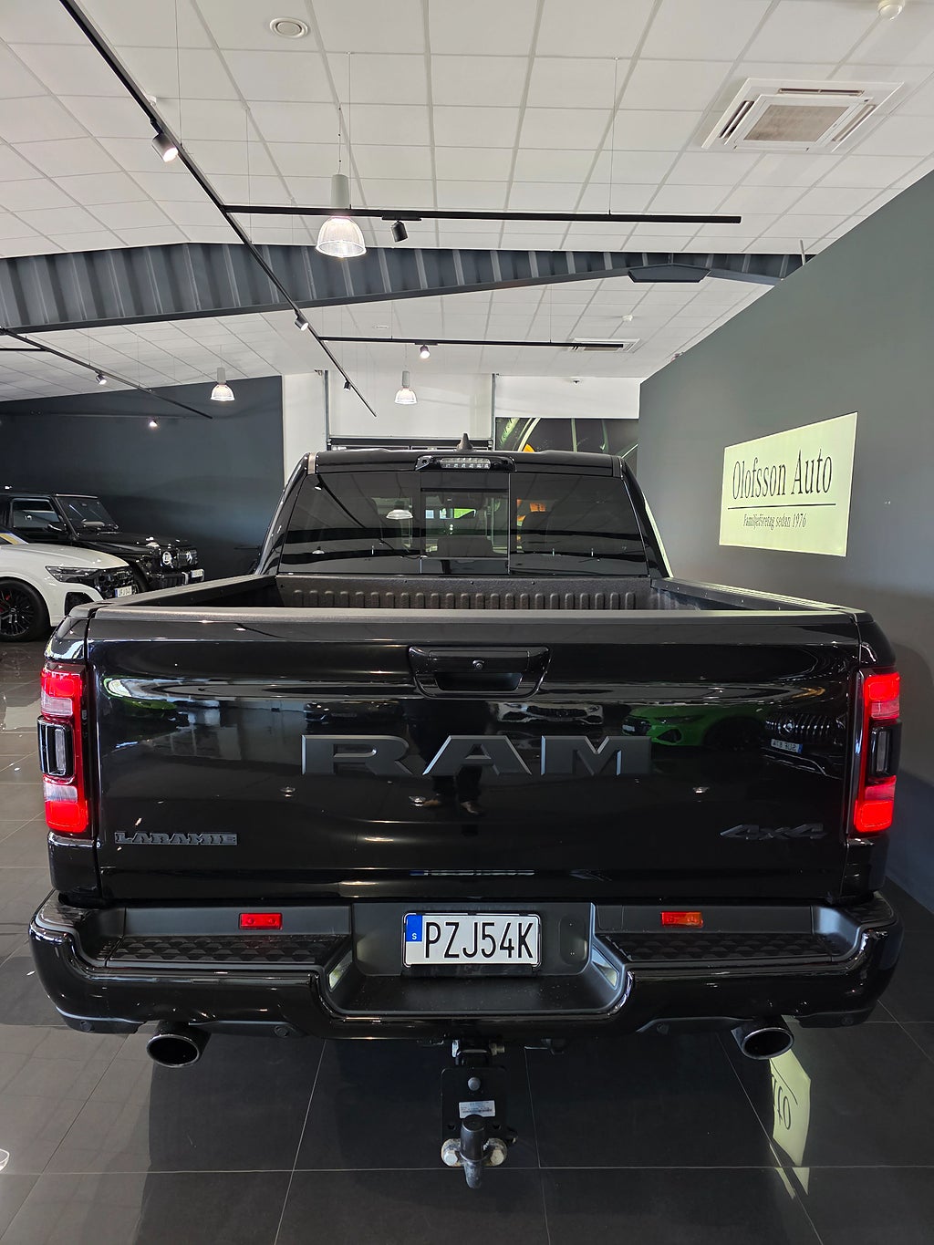 Dodge Ram 1500 Crew Cab Larami Night 5.7 V8 HEMI Flex Fuel 4×4 401hk - bild 16