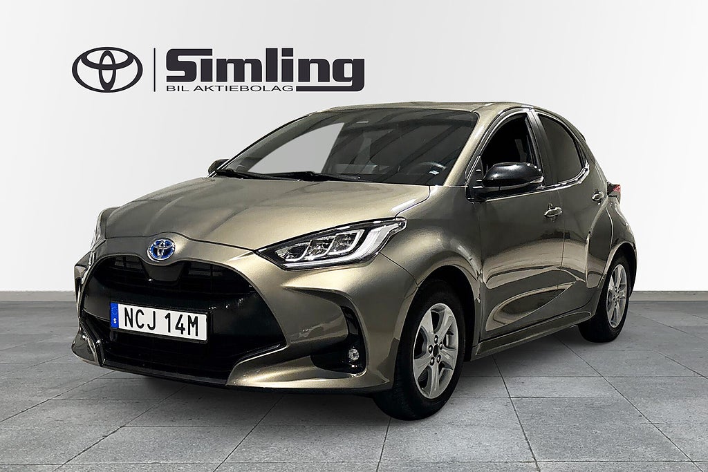 Toyota Yaris Toyota Yaris 1,5 Elhybrid Style, Vinterhjul