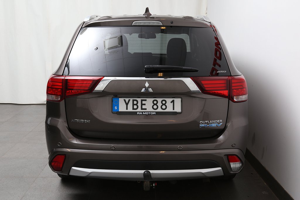 Mitsubishi Outlander Plug-in Hybrid Business AWD Aut Drag 2016