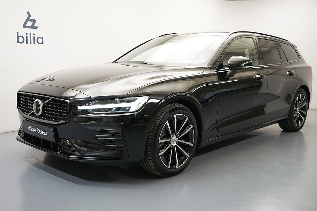 Volvo V60 Recharge T6 Plus Dark Edition, Dragkrok, Förars...