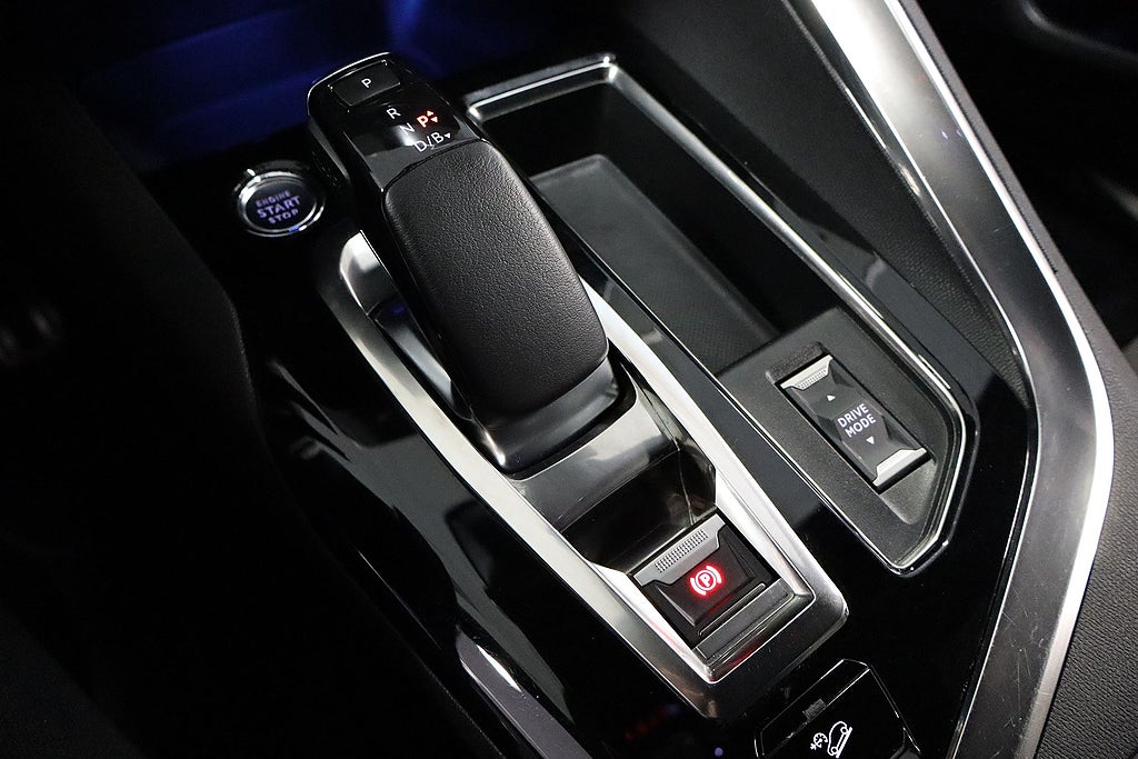 Bild på Peugeot 3008 GT HYBRID4 300hk Aut AWD - B-KAMERA