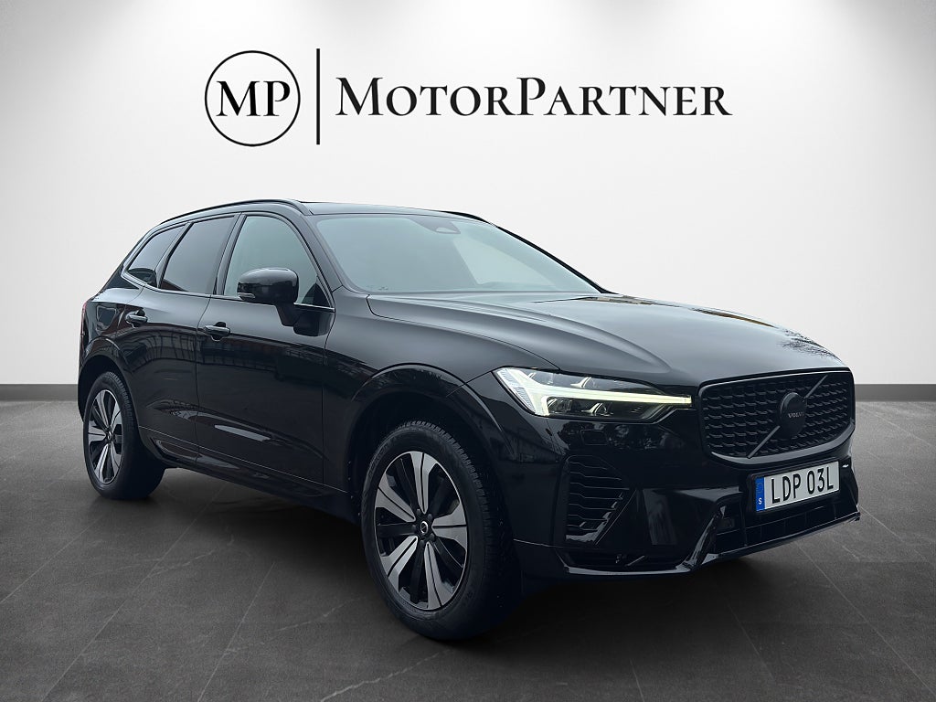 Volvo XC60 Recharge T6 AWD 350hk Plus Dark Pano Navi Drag B-Kamera