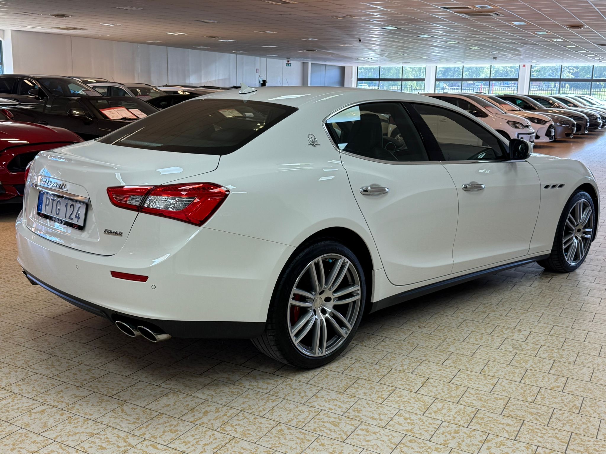 Maserati Ghibli Diesel (275 HK) 2017, bild 6/53