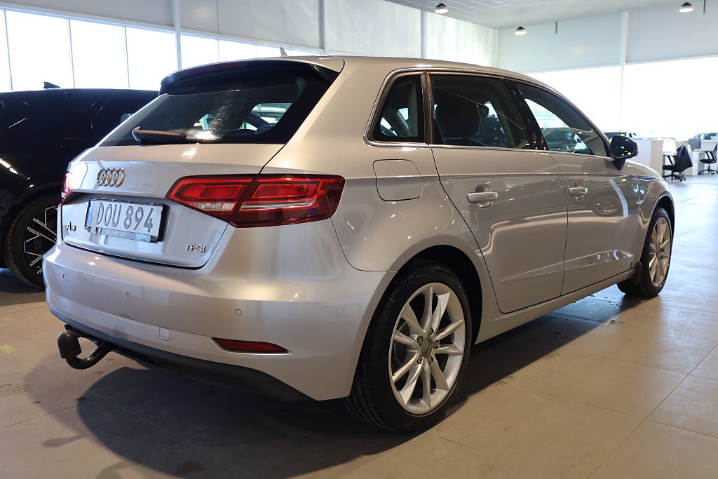 Audi A3 116hk Sportback 1.0 TFSI Comfort Drag PDC Blåtand 2017