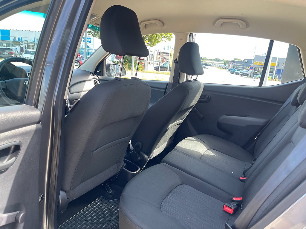 Hyundai i10 1.1 iRDE Premium, Årsskatt 360 kr, ENDAST 12180 mil