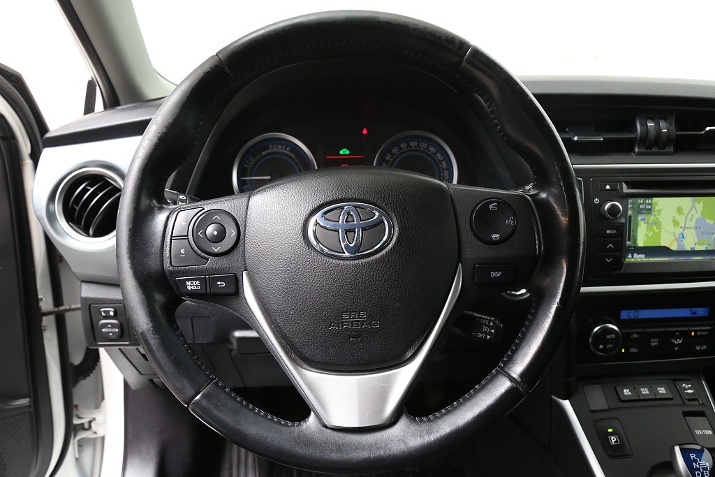 Toyota Auris Touring Sports Hybrid e-CVT Edition 50 Motorvärmare 2014