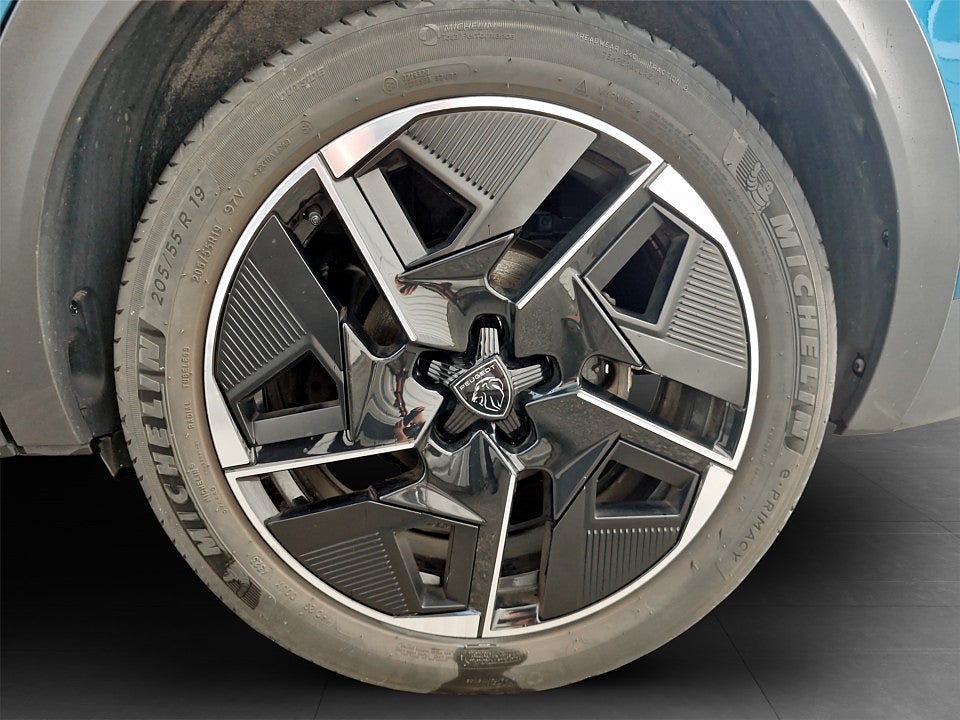 Bild på Peugeot 408 GT 1.2 PT 130hk Aut ELSTOLAR 360-KAMERA