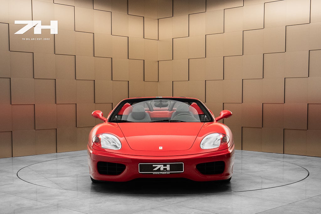Ferrari 360 Spider F1 / 3829 mil / 3 Brukare