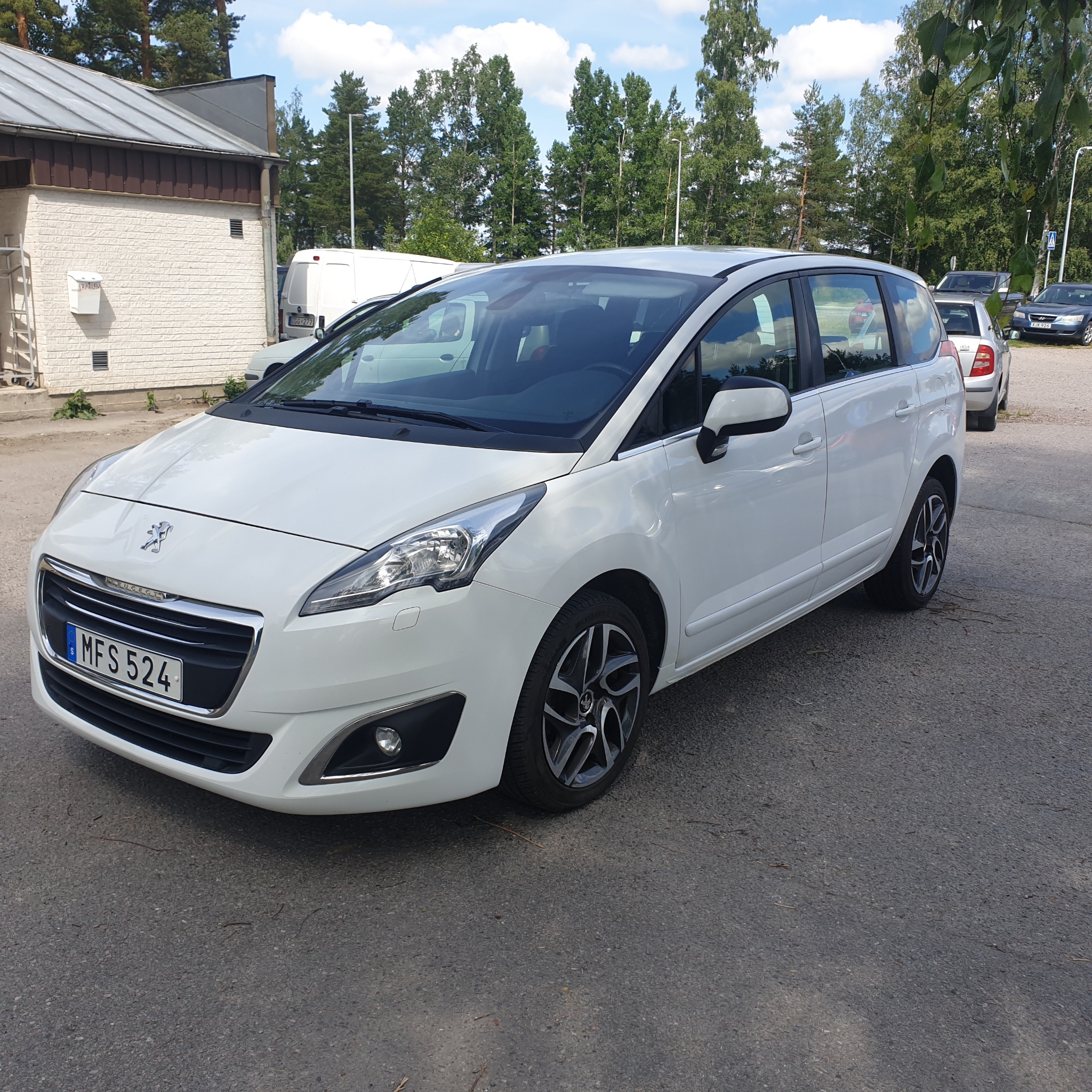 Peugeot 5008 6 -BlueHDi -7-sits 120hk 2016, kuva 4/40