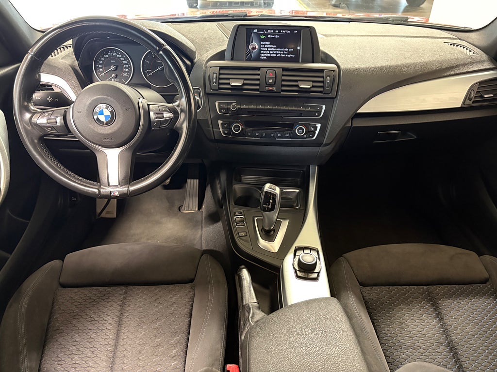 BMW 118d 5-dörrars Steptronic M Sport Automat,SoV Hjul Euro 5 thumbnail
