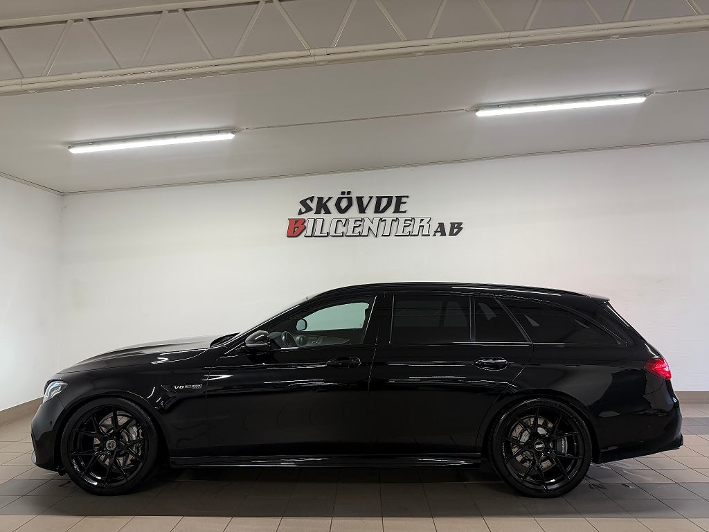 Mercedes-Benz E63 4MATIC+ 7600Mil/720HK/Skalstolar/Burmester/Airmatic