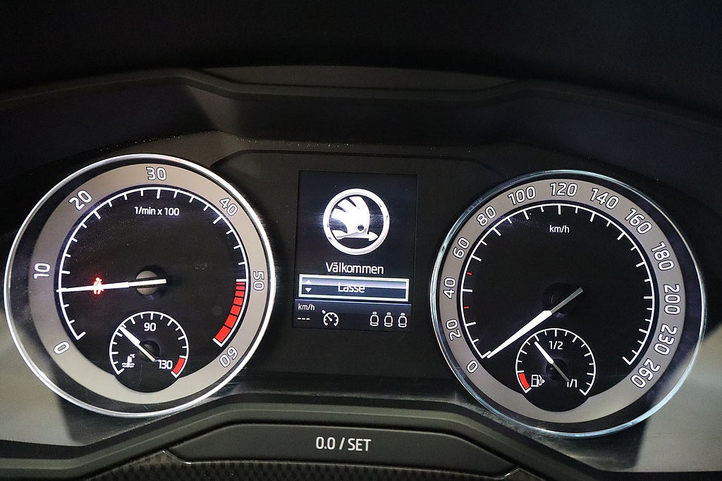 Bild på Skoda Superb Sportline 2.0 TDI 190hk Aut 4WD - DRAG, ELBAKLUCKA