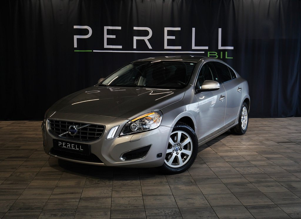 Volvo S60 T3 Momentum 150hk /Drag/V-hjul