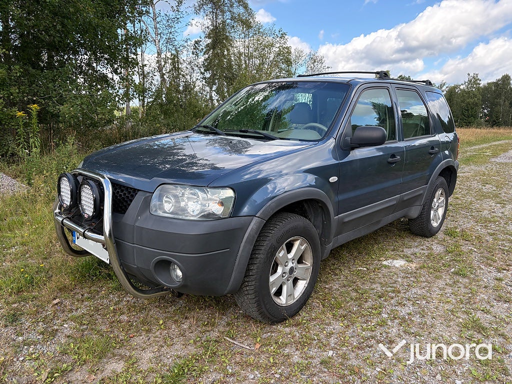 Ford Maverick 3.0 V6 4WD