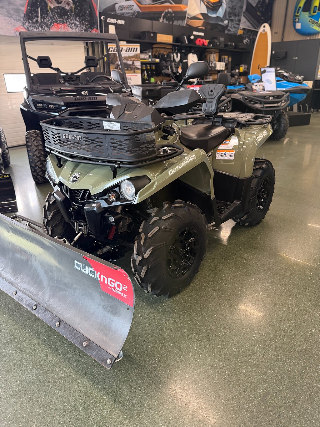 Can-Am Outlander 450 PRO T3 Begagnad inkl plogpaket. 