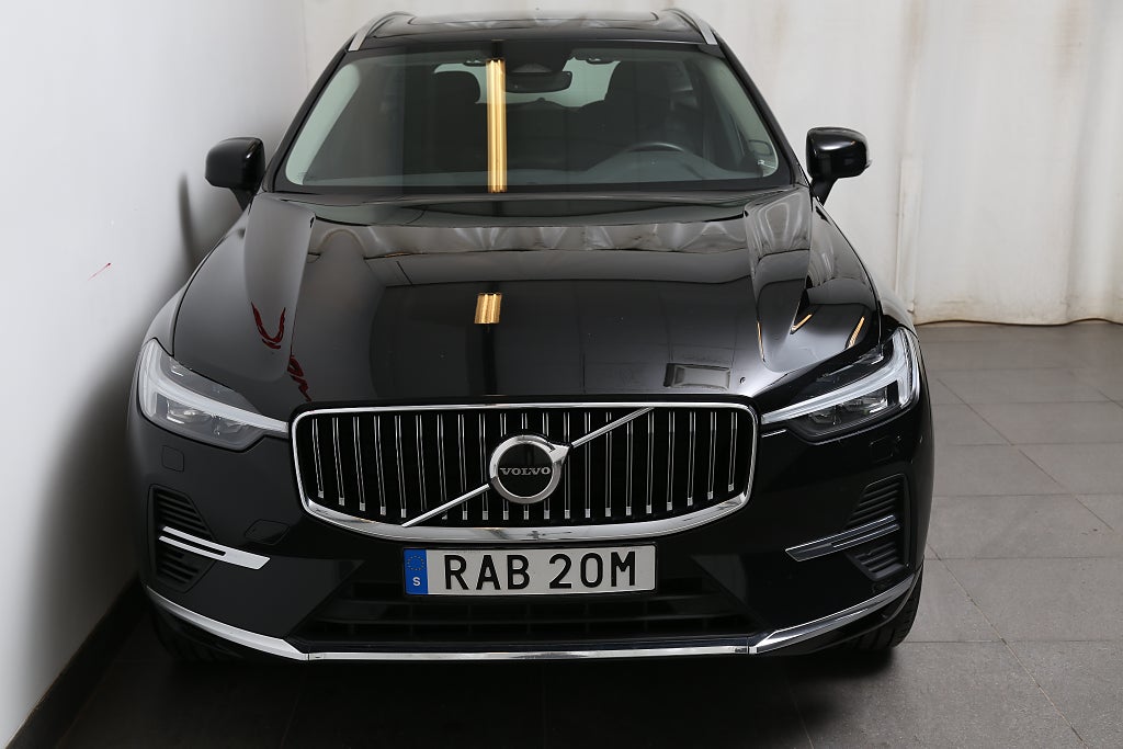 Volvo XC60 Recharge T6 350hk Momentum AWD Panorama Kamera Leasbar 2023