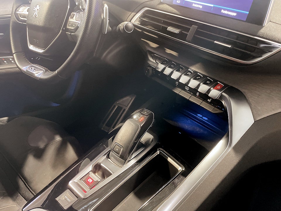 Bild på Peugeot 5008 GT 2.0 BHDi 180hk Aut 7-SITS CARPLAY
