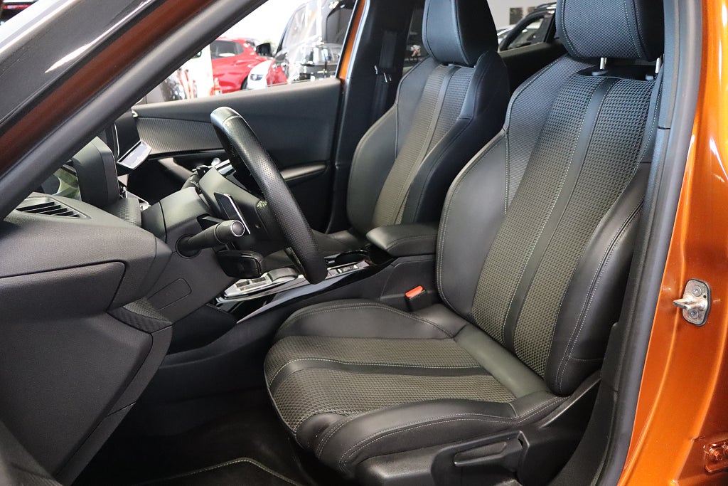 Bild på Peugeot 2008 GT 1.2 PT 130hk Aut - B-KAMERA, CARPLAY, NAV