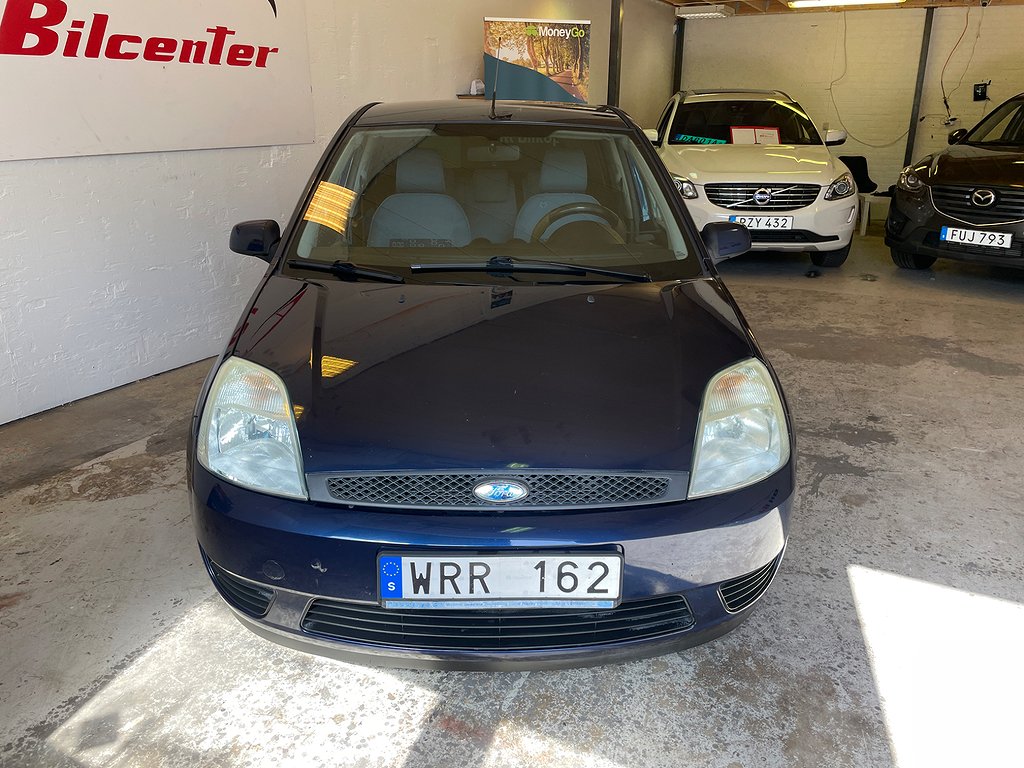 Ford Fiesta 5-dörrar 1.3 (Ny besiktigad)