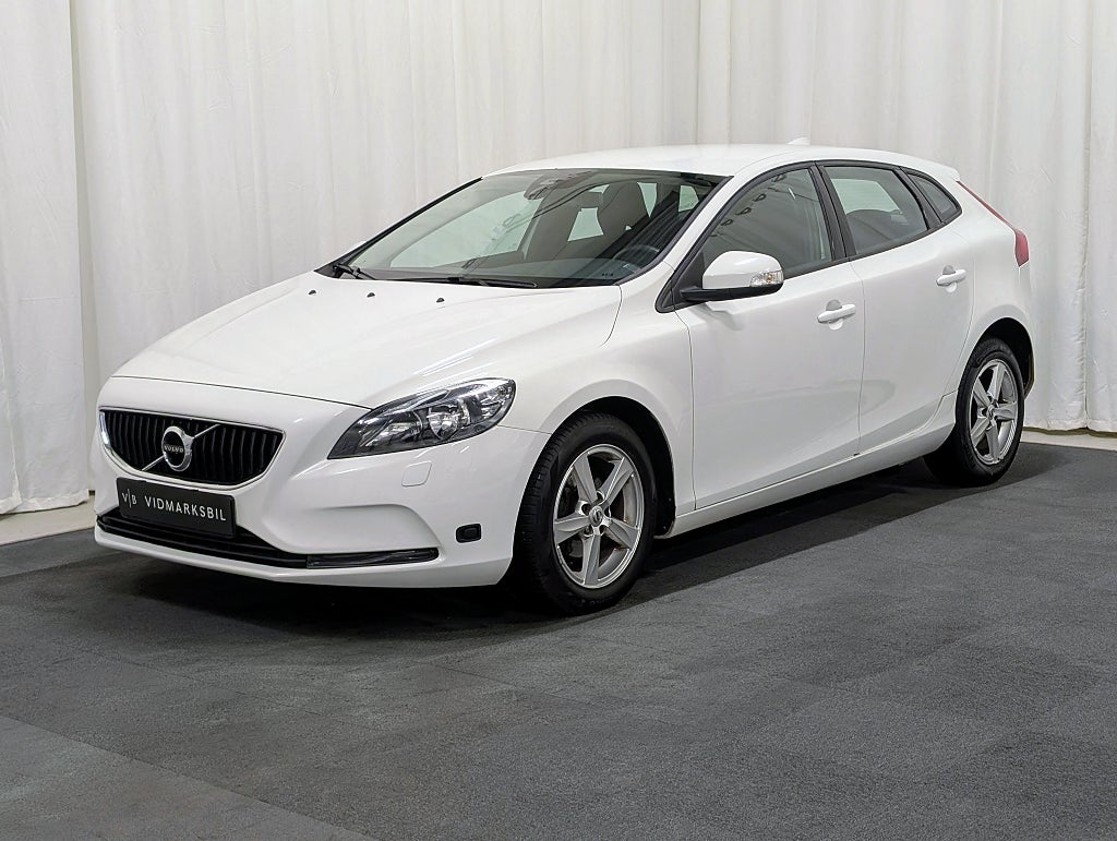 Volvo V40 D2 Kinetic|Farthållare|Värmare|
