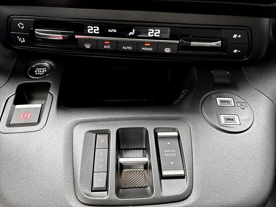 Bild på Opel Combo Elite 130hk Aut L2 - DEMO