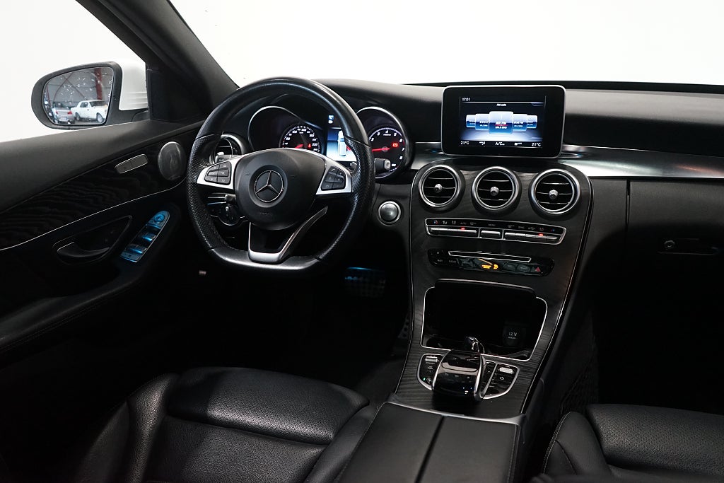 Mercedes-Benz C 200T 9G-T AMG Line Panorama Burmester 184hk 4.99% Ränta