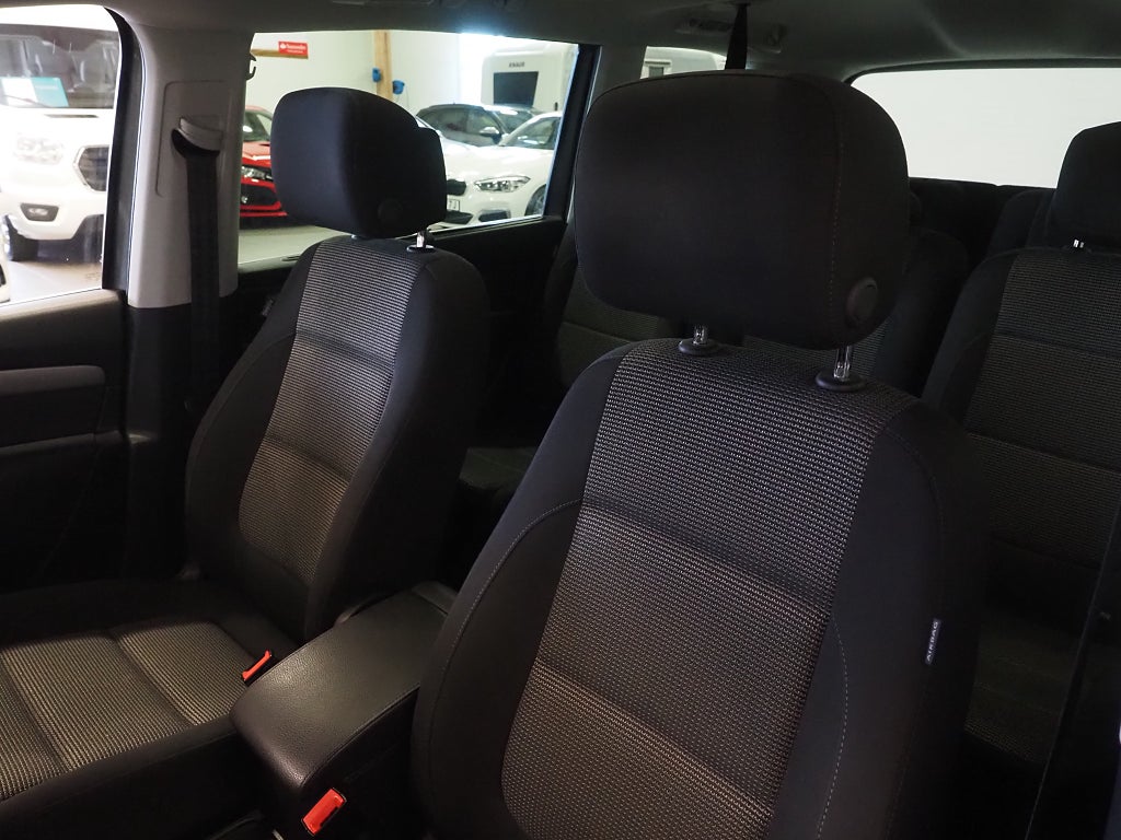 Volkswagen Sharan 7-sits 2.0 TDI 140hk Pano Drag Navi Kamera 2014