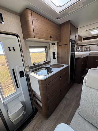 Husbil-halvintegrerad Hymer ML-T 580 Mercedes 4x4 190HK Automat! Endast 750 mil! 7 av 21