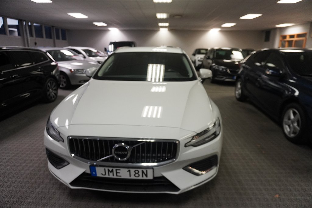 Volvo V60 Recharge T6 AWD Geartronic Momentum Euro 6