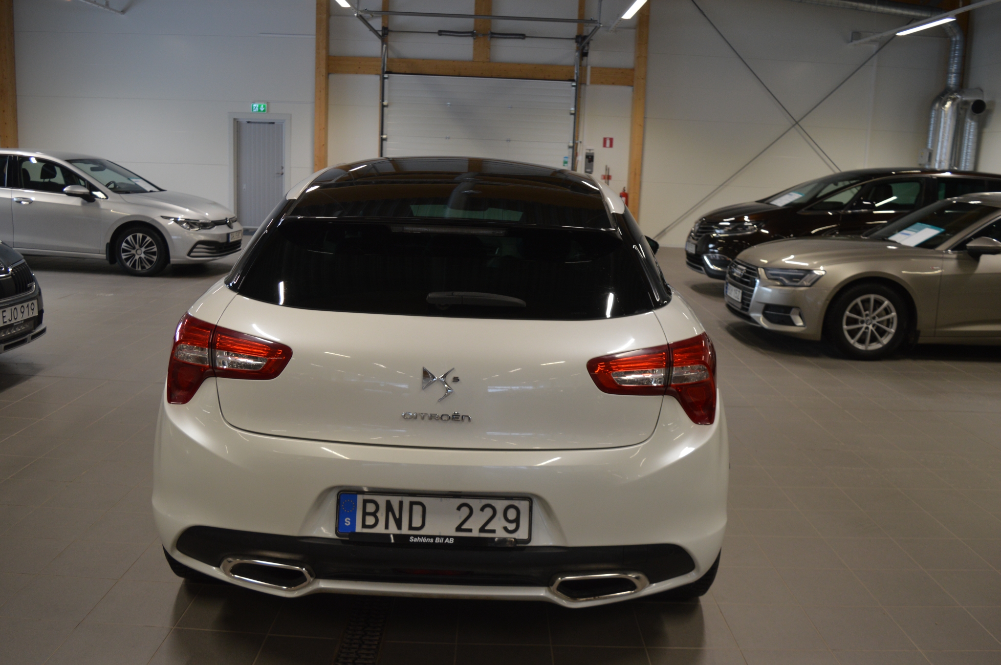 Citroen DS5 1.6 THP Euro 5 2013, photo 4/49