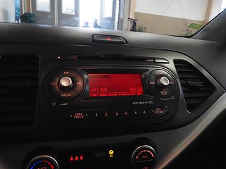 Halvkombi Kia Picanto 19 av 20