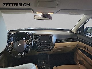 Kombi Mitsubishi Outlander 10 av 13