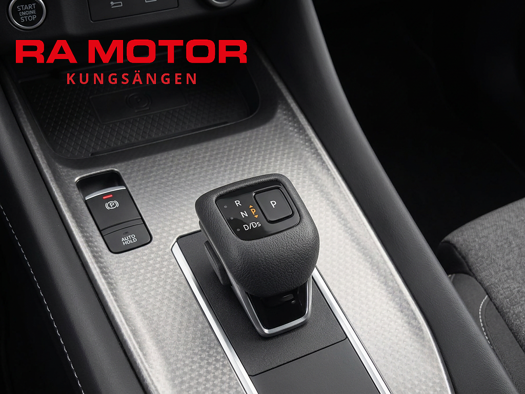 Nissan Qashqai 1.3 DIG-T 158hk N-Connecta | Drag | HUD | 360º | Moms | 2025