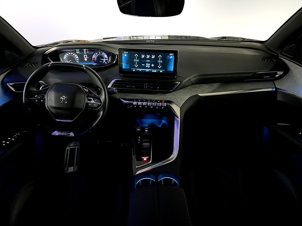 Bild på Peugeot 5008 GT 1.2 PT 130hk Aut 7-SITS B-KAMERA CARPLAY