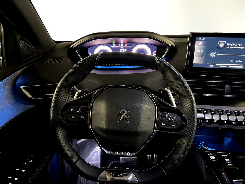 Bild på Peugeot 3008 GT 1.2 PT 130hk Aut B-KAMERA CARPLAY