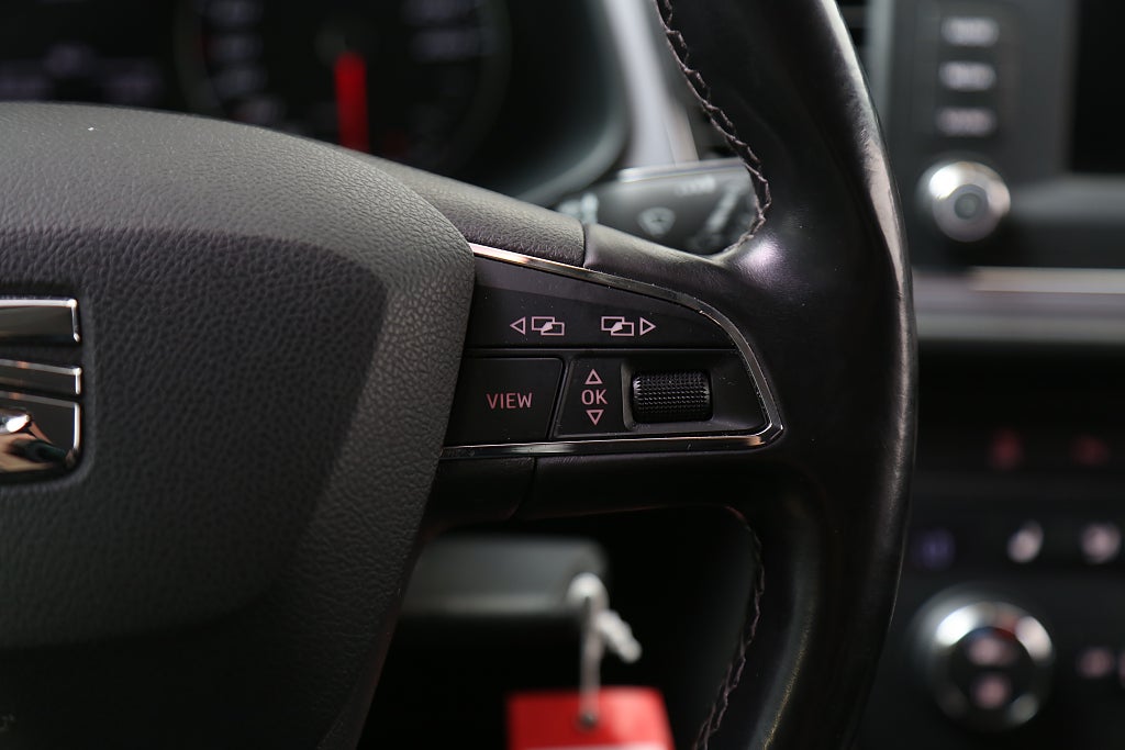 Seat Leon ST 1,6 TDI 115hk Style Kombi Motorv Dragkrok 2019