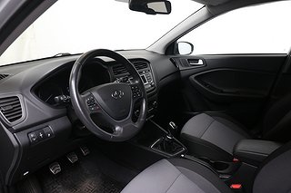 Halvkombi Hyundai i20 8 av 12