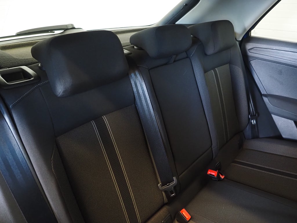 Volkswagen T-Roc 2.0 TDI 4Motion 150hk Kamera Motorvärmare Lane Assist